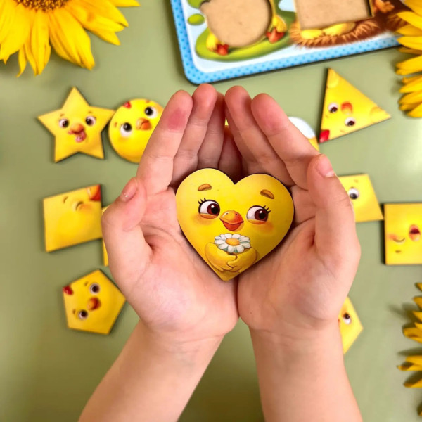 Дерев'яний пазл-вкладиш "Курчата" Ubumblebees (ПСД163) PSD163 геометричні фігури (PSD163)