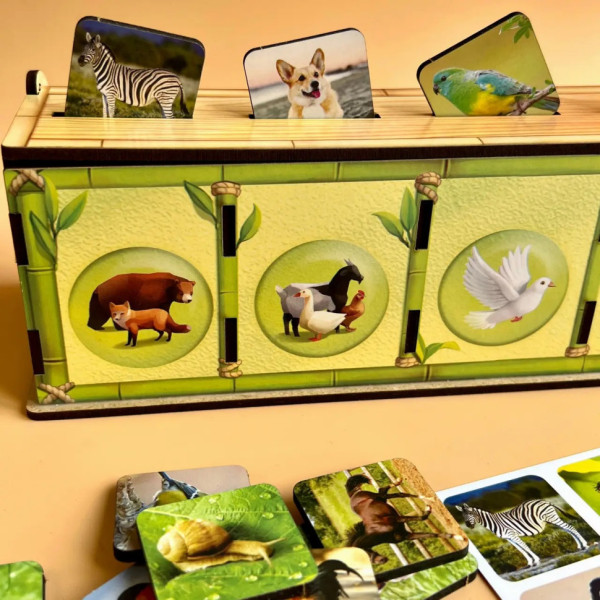 Настільна розвиваюча гра "Види тварин" Ubumblebees (ПСФ110) PSF110 комодик-сортер (PSF110)