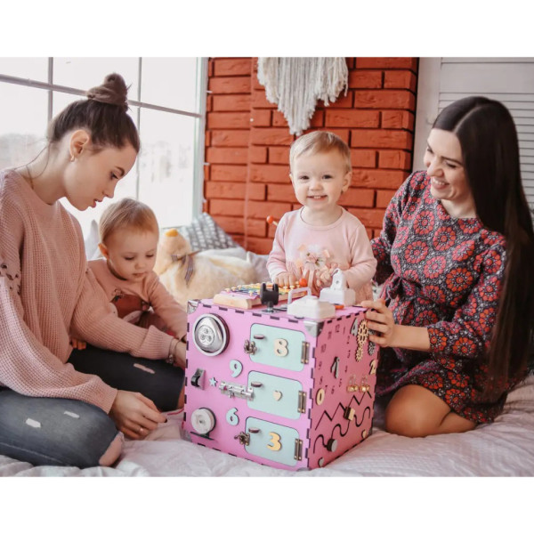 Розвиваюча іграшка Бізікуб Temple Group TG200132 30х30х30см Рожевий (TG200132)