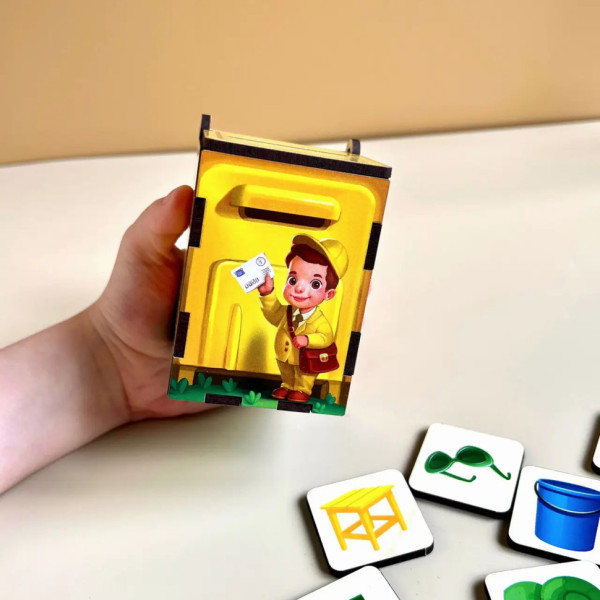 Дерев'яна настільна гра "Веселий листоноша" Ubumblebees (ПСД081) PSD081 сортер-комодик (PSD081)