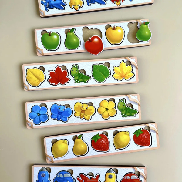 Дерев'яна настільна гра "Кольори" Ubumblebees (ПСД071) PSD071 сортер-комодик