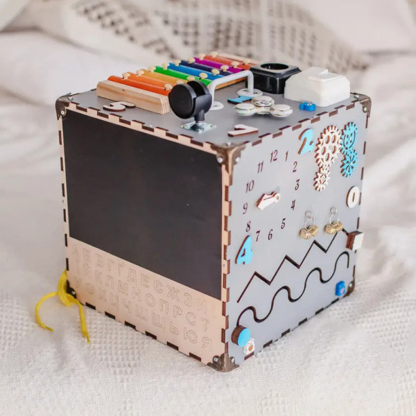 Розвиваюча іграшка Бізікуб Temple Group TG200090 30х30х30 см Сірий (TG200090)