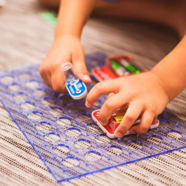 Електронний конструктор "320 СХЕМ" DOKA D70707 звук та світло (D70707)