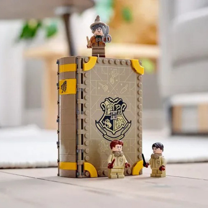 Дитячий конструктор HARRY POTTER "Навчання в Гоґвортсі: Урок травології" 60008