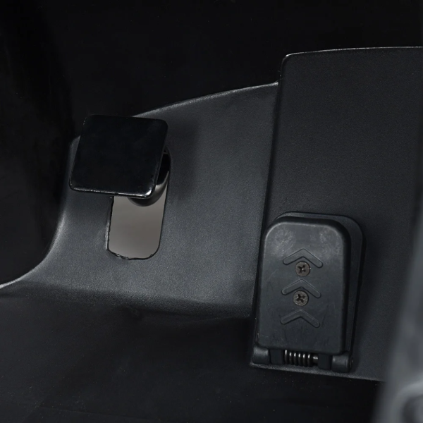 Дитячий електромобіль Bambi Racer M 4055AL-1 до 100 кг (M 4055AL-1)