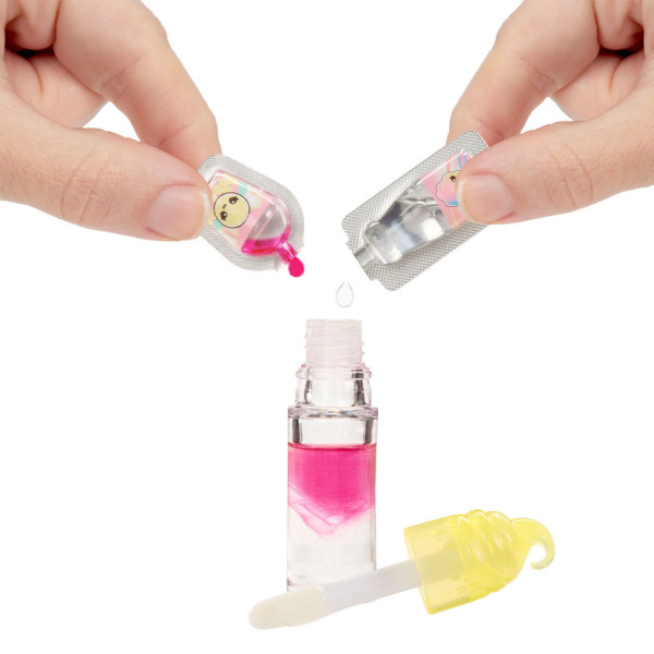 Ігровий набір з лялькою та блиском для губ Нія Кенді Yummiland 525462 (525462)