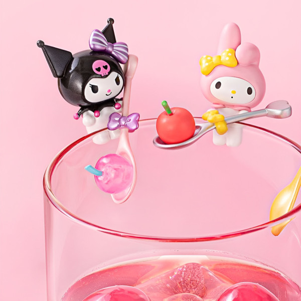 Фігурка-сюрприз "Друзі вишеньки" Pop Top Hello Kitty 24MQD-007 в асортименті (24MQD-007)