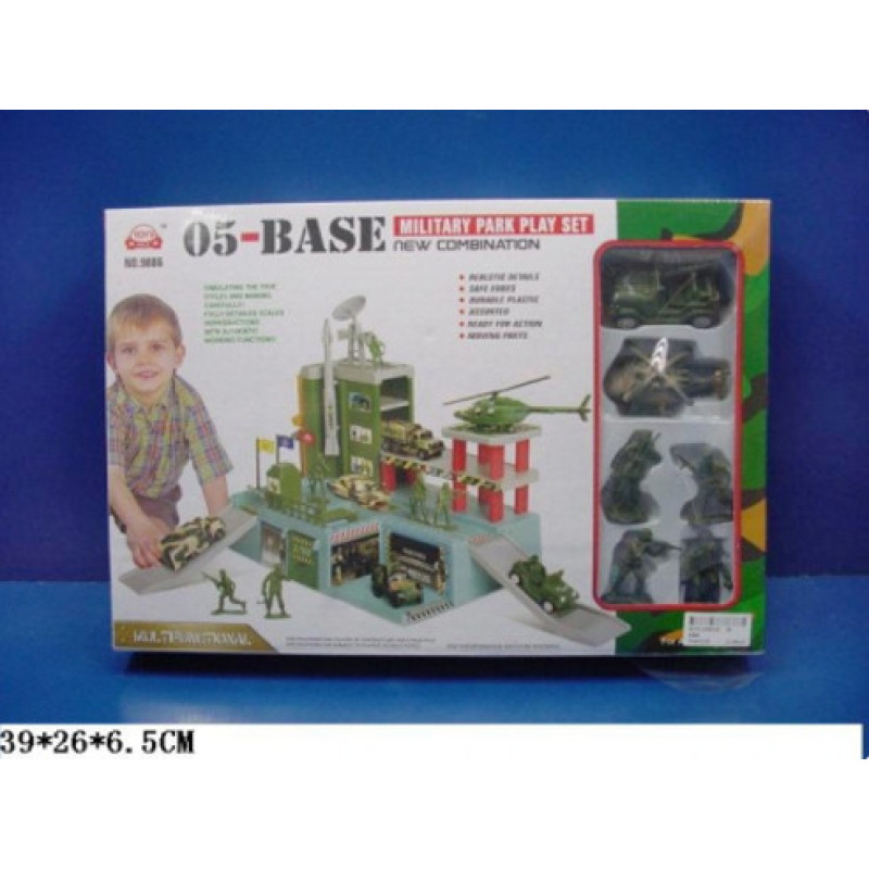Игровой паркинг "Военная база" 9886 с вертолетом и солдатиками