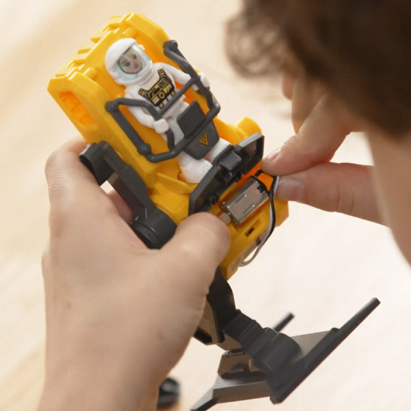 Ігровий набір Місія «Рухайся в екзоскелеті» Astropod Silverlit 80334 конструктор з фігуркою (80334)