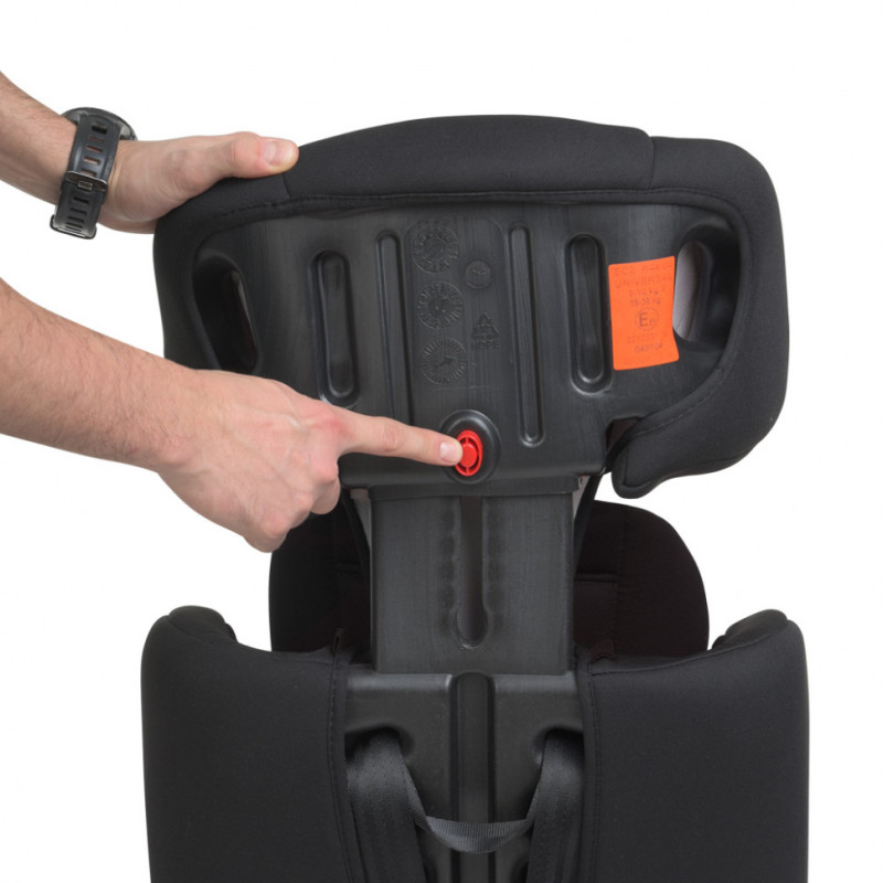 Автокрісло дитяче M 3546-B Black з регулюванням підголівника