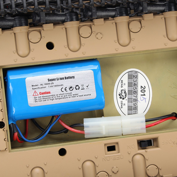 Танк на радіокеруванні Tauch Panzer III Ausf HENG LONG 3849-1 стріляє кульками