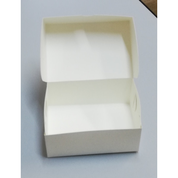 Коробка картона 180х120х80 мм белая KPM100
