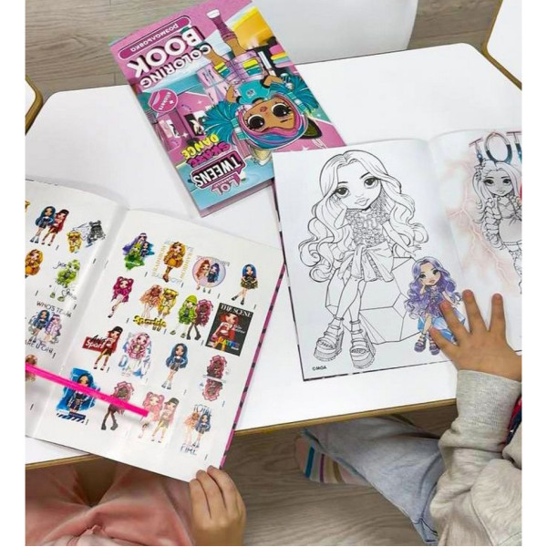 Дитяча книжка-розмальовка "Rainbow" LCB10 зі стікерами (LCB10)