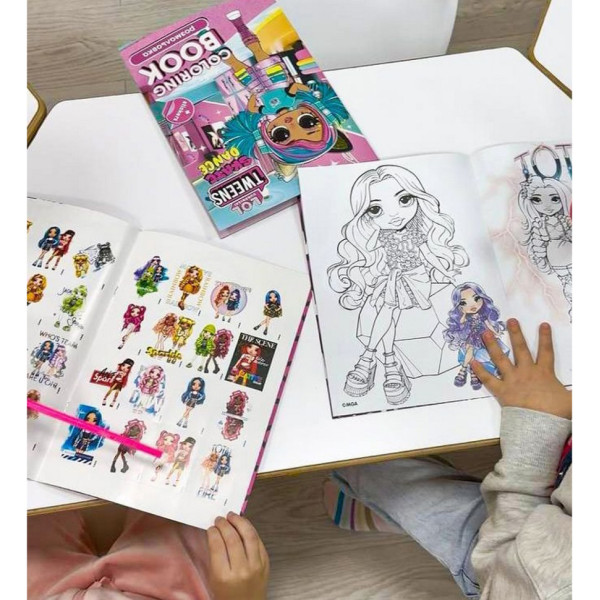 Детская книжка-раскраска "The creative Rainbow" LCB12 со стикерами (LCB12)
