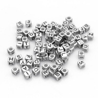 Декоративні намистинки для творчості Алфавіт Кубики Dom Busin УТ000004425 в упаковці 130 шт (УТ000004425)