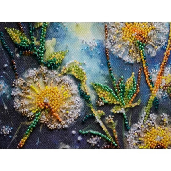 Набір для вишивання бісером "Подаруй вітру свою мрію" AB-931 на натуральному холсті  (AB-931)