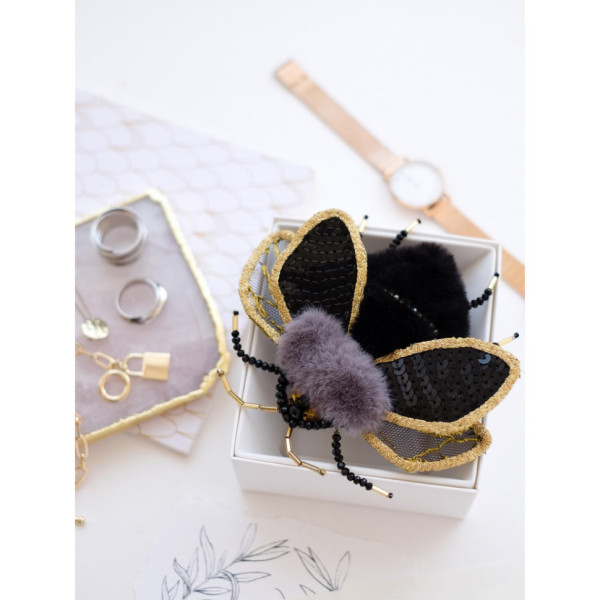 Набір для створення прикраси "Оксамитова історія" AD-089 на натуральному полотні (AD-089)