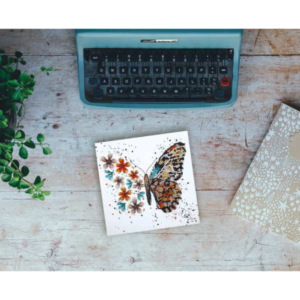 Набор-мини для вышивки бисером "Тигровые крылья" AM-239 15х15 см(AM-239)