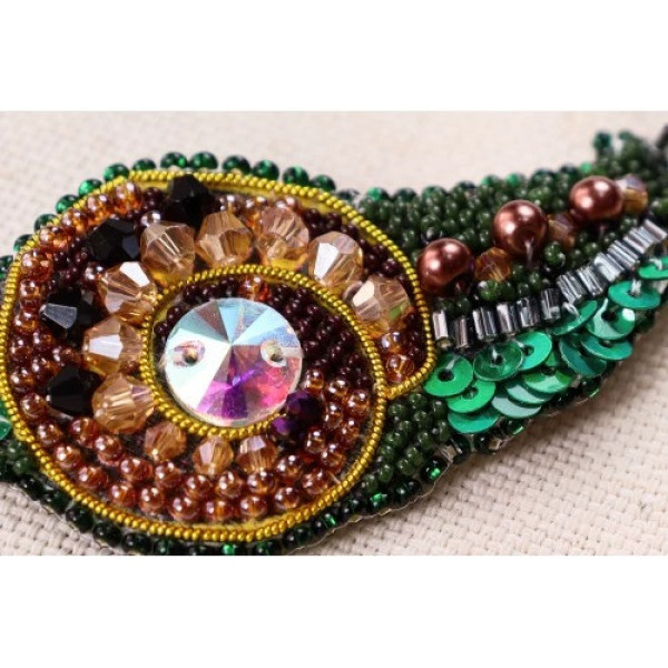 Набір для вишивання бісером прикраси "Смарагдовий равлик" AD-238 на натуральному полотні (AD-238)