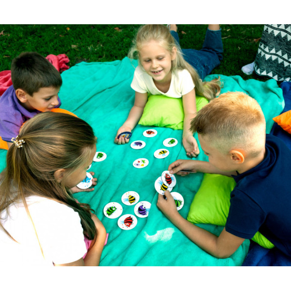 Детская настольная игра в мешочке "Школа пчелы" VT8077-15 карточная