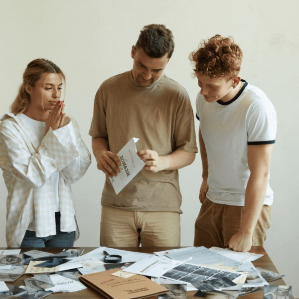 Настільна гра "Нерозкриті справи №2" 0019MG більше 50 документів слідства                                                                   (0019MG)