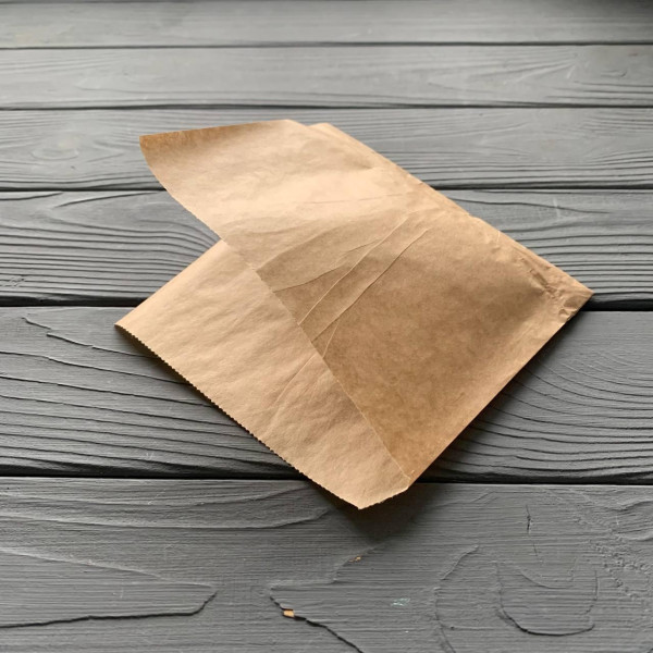 Уголок коричневый 150х140 мм 40гр/м2 (средняя жиростойкость) 224Ф