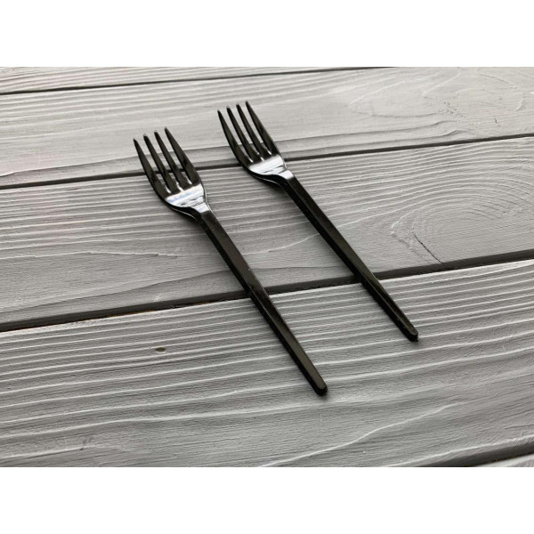 Вилка пластиковая черная U7
