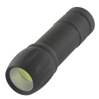 Фонарь ручной Quantum QM-FL1046 3W питание 3хААА .Арт.FL1046