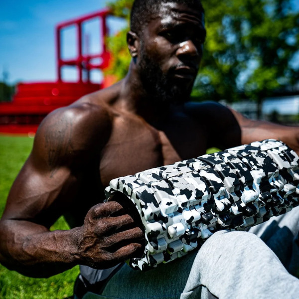 Масажний ролик "Camouflage" Sveltus SLTS-2516 камуфляж, 33 см (SLTS-2516)