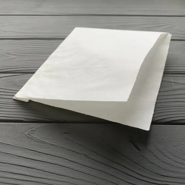 Куточок паперовий білий для піци жиростойкий (170х170мм) 82Ф