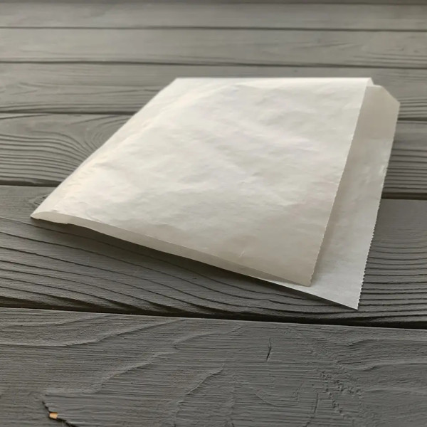 Куточок паперовий білий для піци (170х170мм) 74Ф (економ)