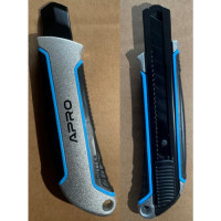 Ніж висувний сегментний 18мм NS-18 APRO Арт.400255